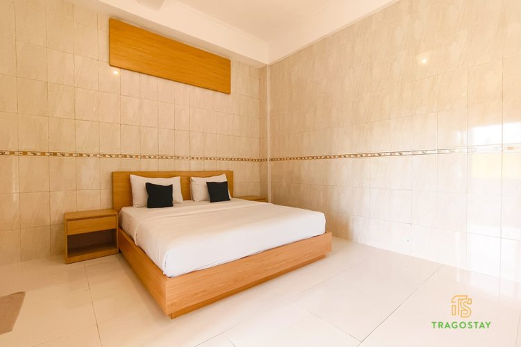 Comfortable ground floor bedroom at Alit Tanah Lot house rental
