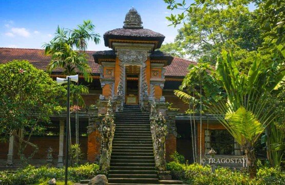 Traditional Balinese architecture at Bali Art Center Werdhi Budaya in Denpasar.