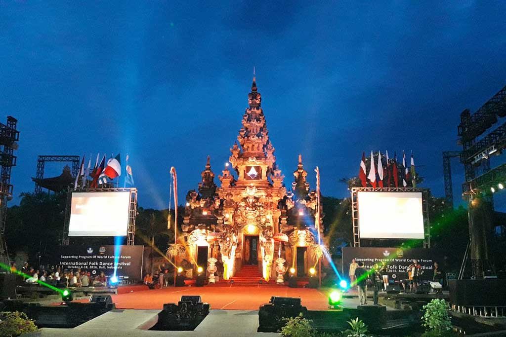 Spectacular cultural performances at Bali Art Center Werdhi Budaya during the Bali Arts Festival.