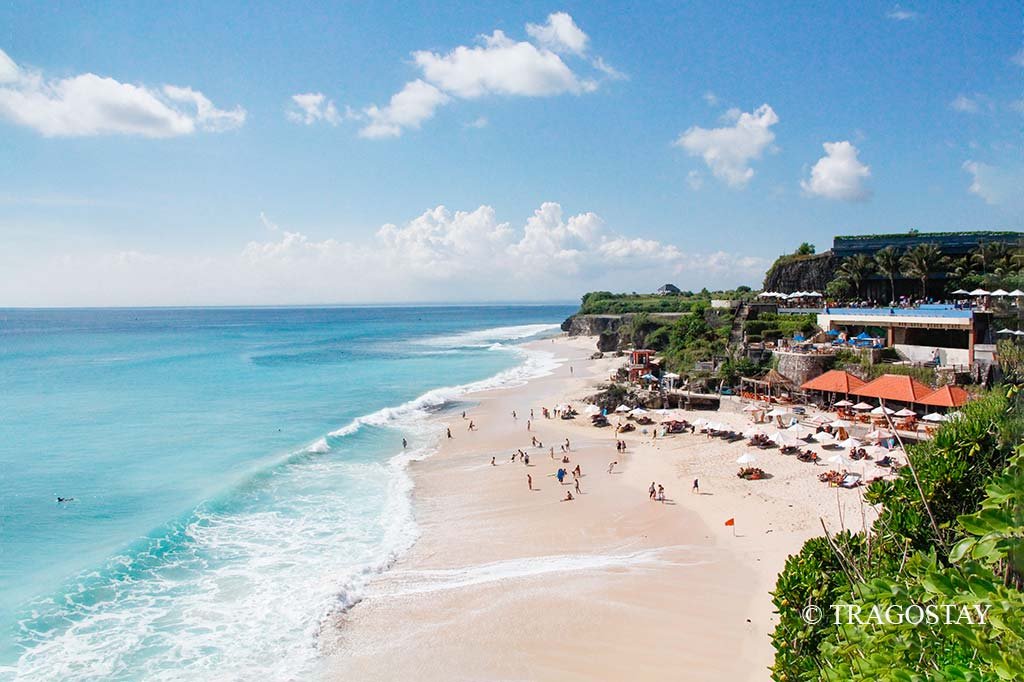 Dreamland Beach overview offering a stunning view of the turquoise Indian Ocean.