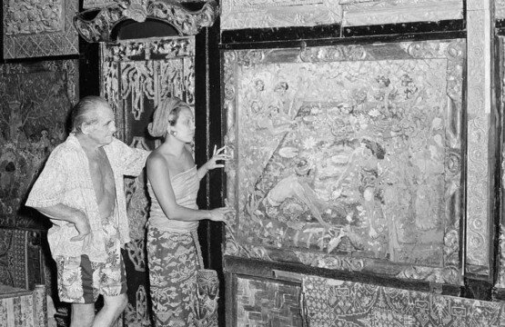Iconic photo of Le Mayeur and Ni Pollok at the Le Mayeur Museum Bali.