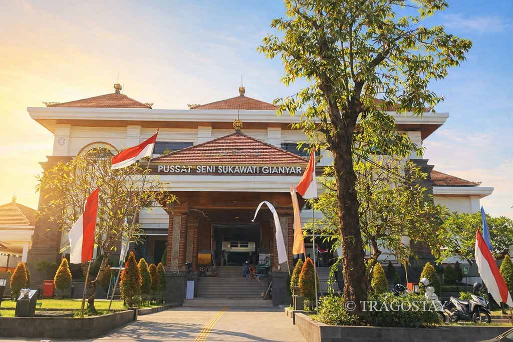 Traditional Balinese architecture building of the newly renovated Sukawati Art Market.