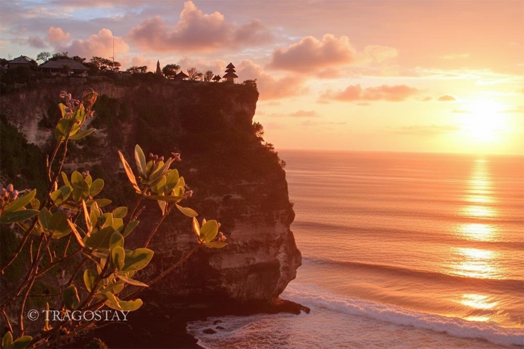 Uluwatu Temple cliff sunset Bali